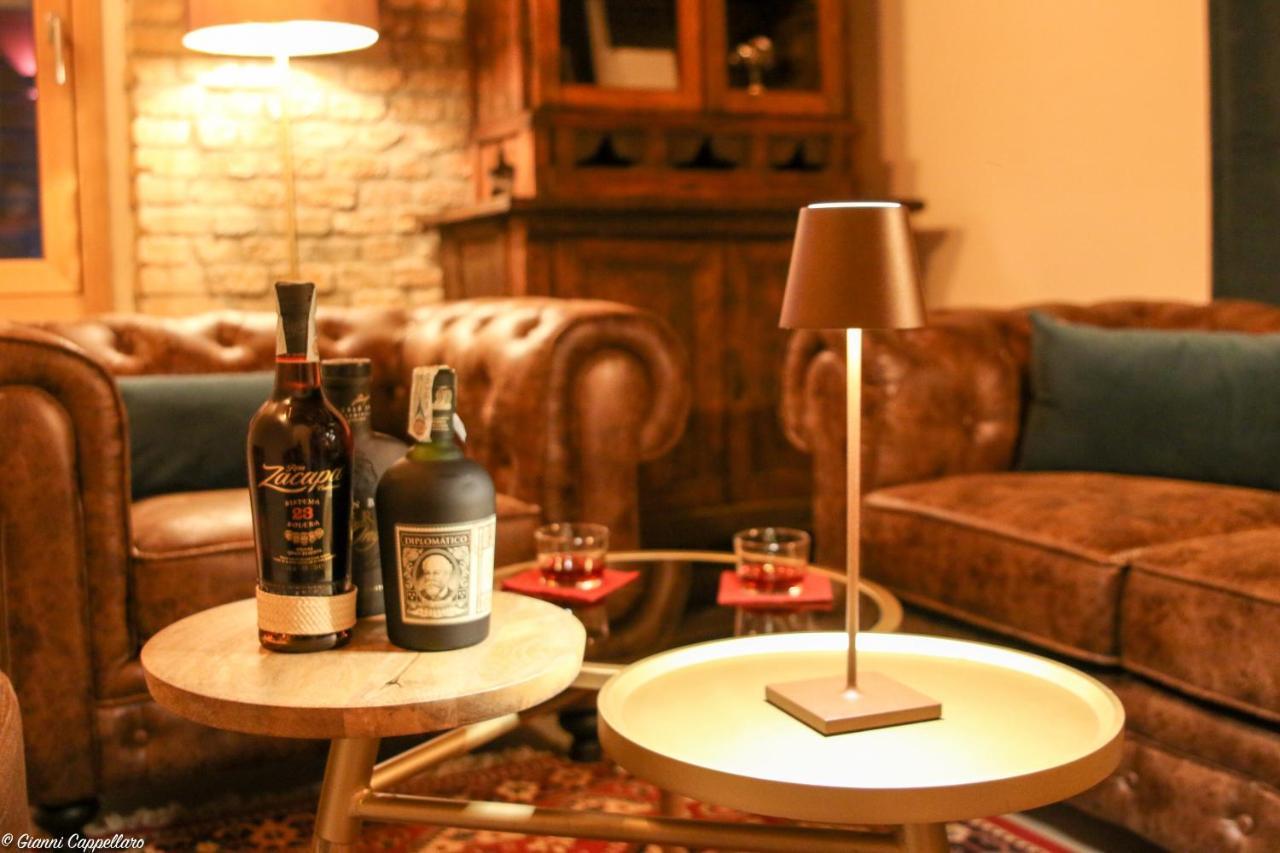 B&B La Corte Dei Vizi Clauiano ภายนอก รูปภาพ