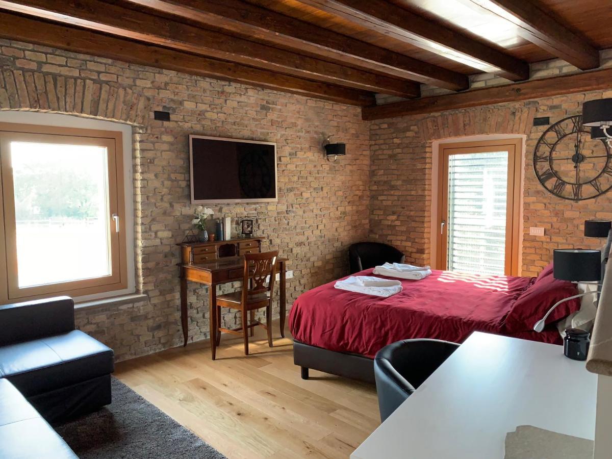 B&B La Corte Dei Vizi Clauiano ภายนอก รูปภาพ
