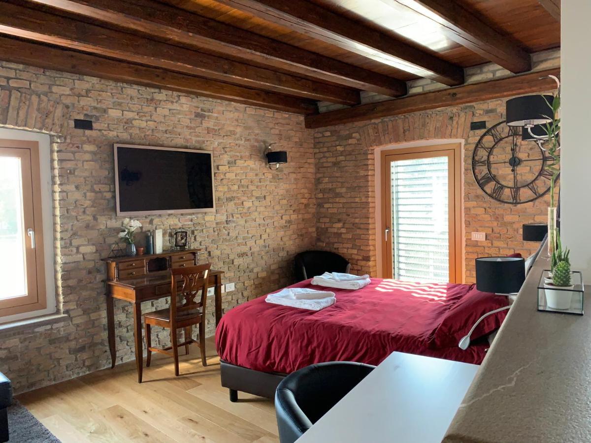 B&B La Corte Dei Vizi Clauiano ภายนอก รูปภาพ